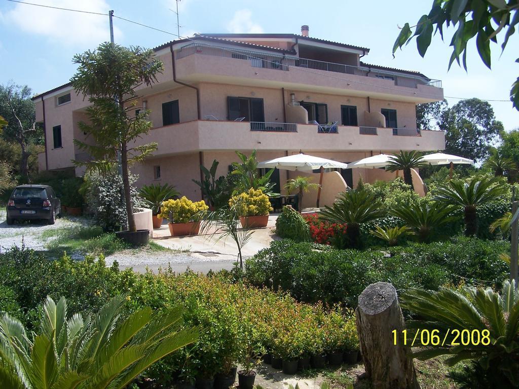 סנטה דומניקה Residence Floritalia - Ricarica Auto Elettriche מראה חיצוני תמונה